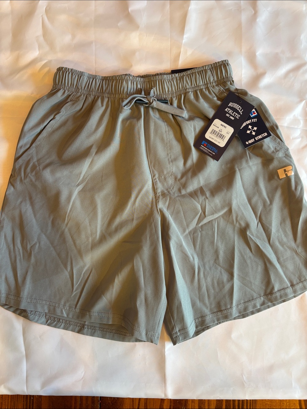 Russell Athletic Men's Shorts - grey